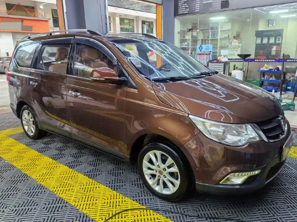2016 BaoJun 730 1.5T 150HP L4 6MT,autocango,china used car exporter,china ev exporter,chinese used car exporter,chinese used ev exporter