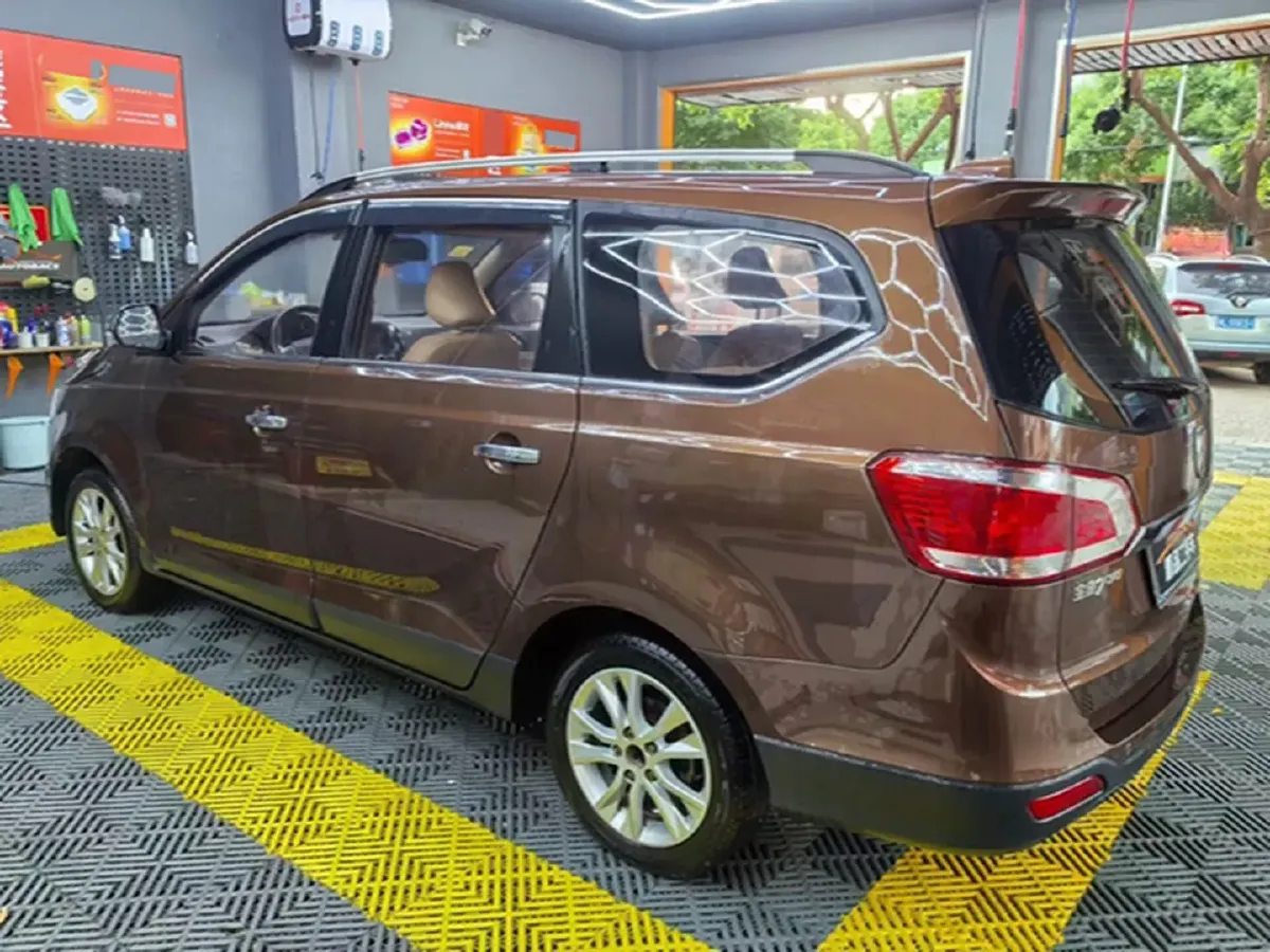 2016 BaoJun 730 1.5T 150HP L4 6MT,autocango,china used car exporter,china ev exporter,chinese used car exporter,chinese used ev exporter