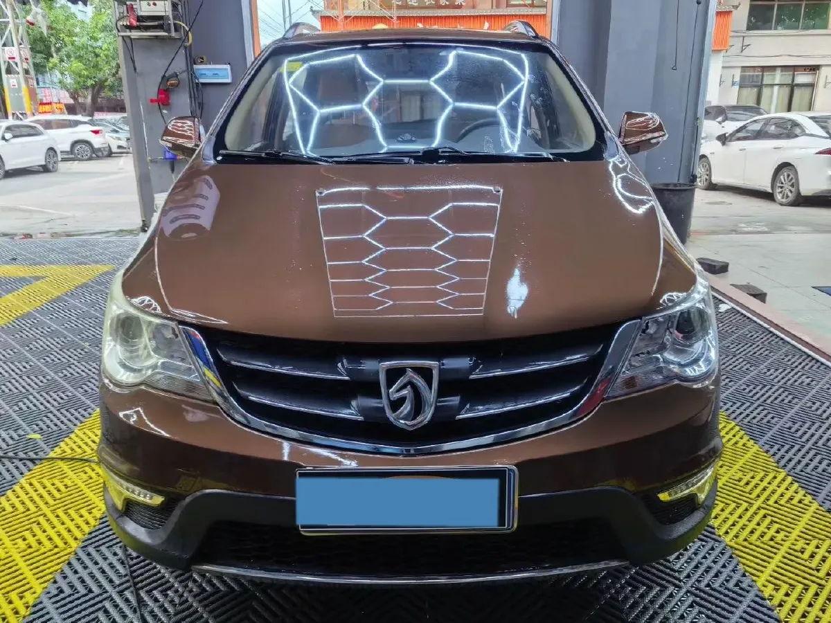 2016 BaoJun 730 1.5T 150HP L4 6MT,autocango,china used car exporter,china ev exporter,chinese used car exporter,chinese used ev exporter