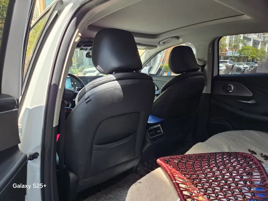 2024 Fulwin FulwinA8 1.5T 156HP L4 1DHT PHEV 18.3KWH,autocango,china used car exporter,china ev exporter,chinese used car exporter,chinese used ev exporter