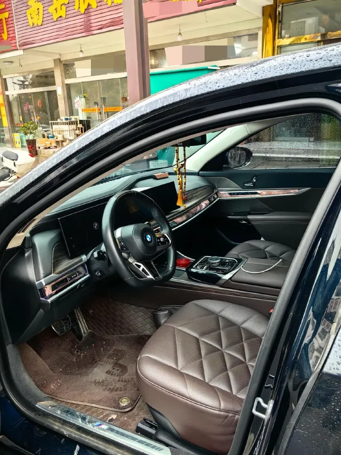 2023 BMW 7 Series 3.0T 272HP L6 8AT,autocango,china used car exporter,china ev exporter,chinese used car exporter,chinese used ev exporter