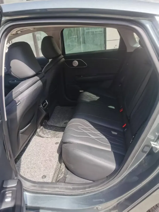 2025 Fulwin FulwinA8L 1.5T 156HP L4 1DHT PHEV 18.67KWH,autocango,china used car exporter,china ev exporter,chinese used car exporter,chinese used ev exporter