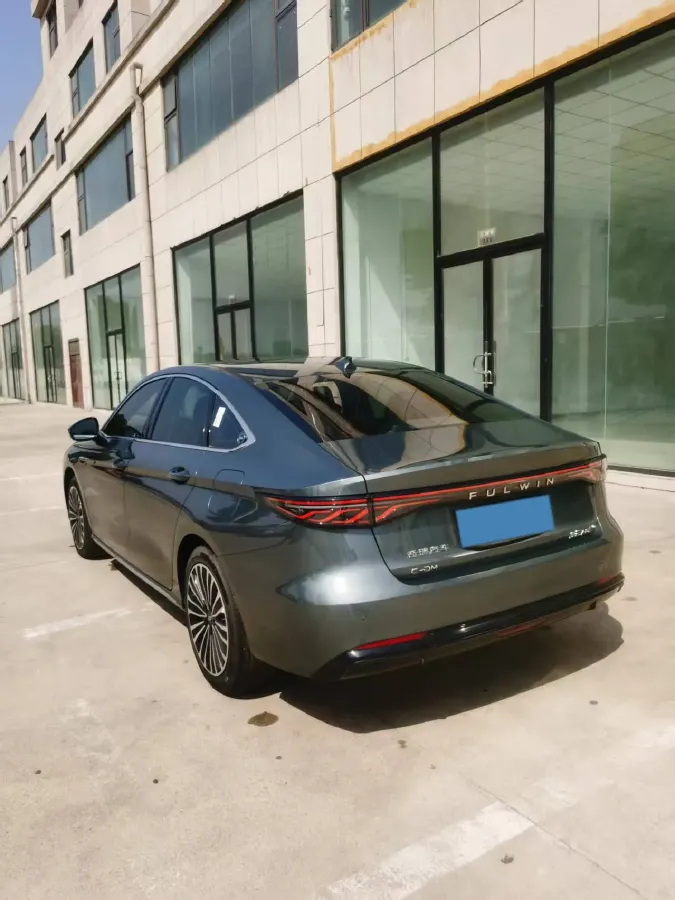 2025 Fulwin FulwinA8L 1.5T 156HP L4 1DHT PHEV 18.67KWH,autocango,china used car exporter,china ev exporter,chinese used car exporter,chinese used ev exporter