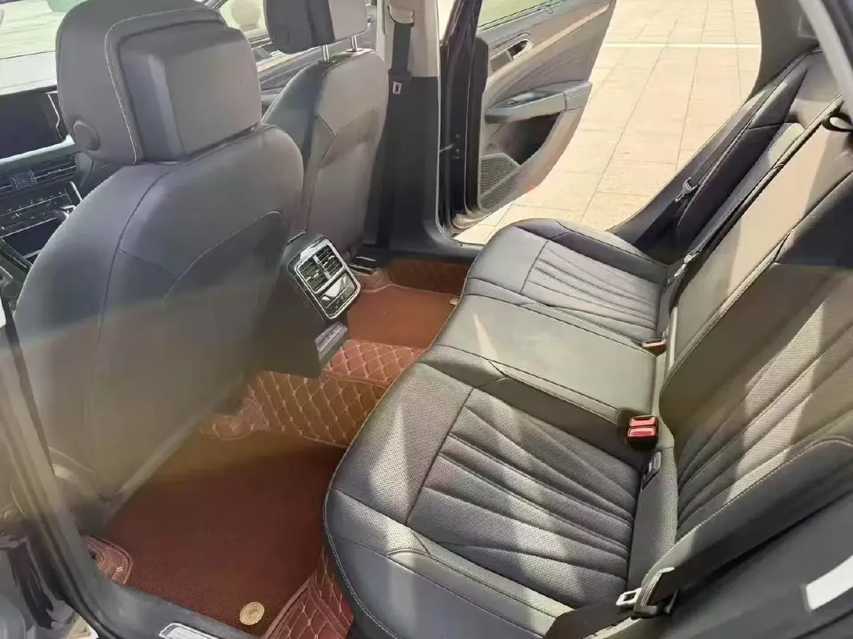 2024 Volkswagen Passat 2.0T 186HP L4 7DCT,autocango,china used car exporter,china ev exporter,chinese used car exporter,chinese used ev exporter