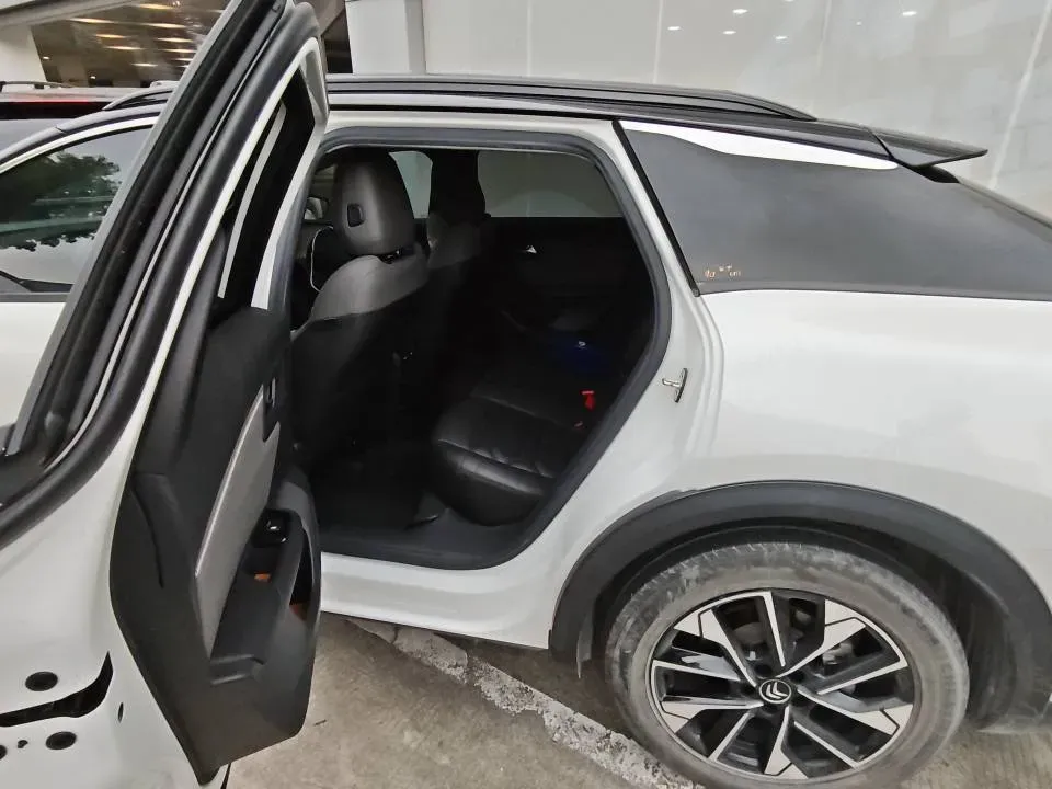 2021 Citroen C5 X 1.6T 175HP L4 8AT,autocango,china used car exporter,china ev exporter,chinese used car exporter,chinese used ev exporter