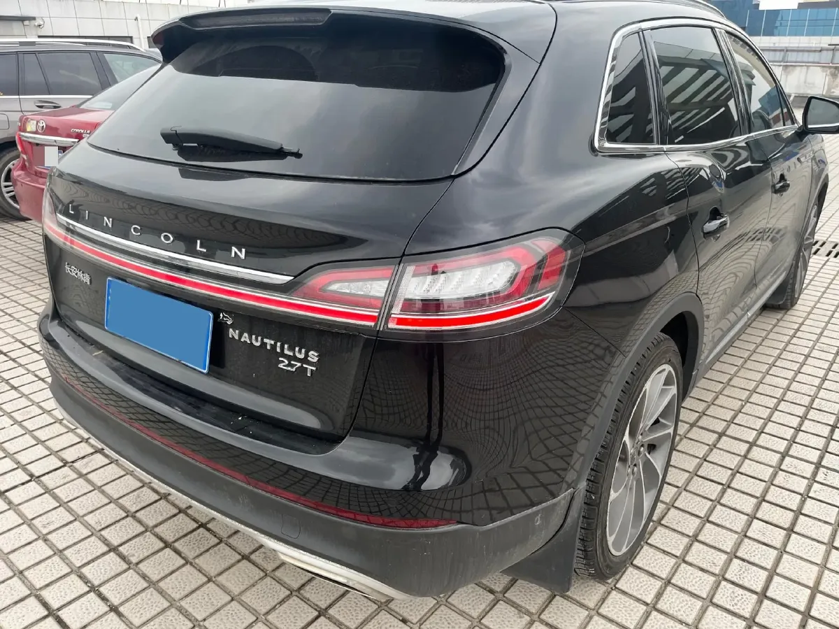 2021 Lincoln Nautilus 2.7T 322HP V6 8AT,autocango,china used car exporter,china ev exporter,chinese used car exporter,chinese used ev exporter