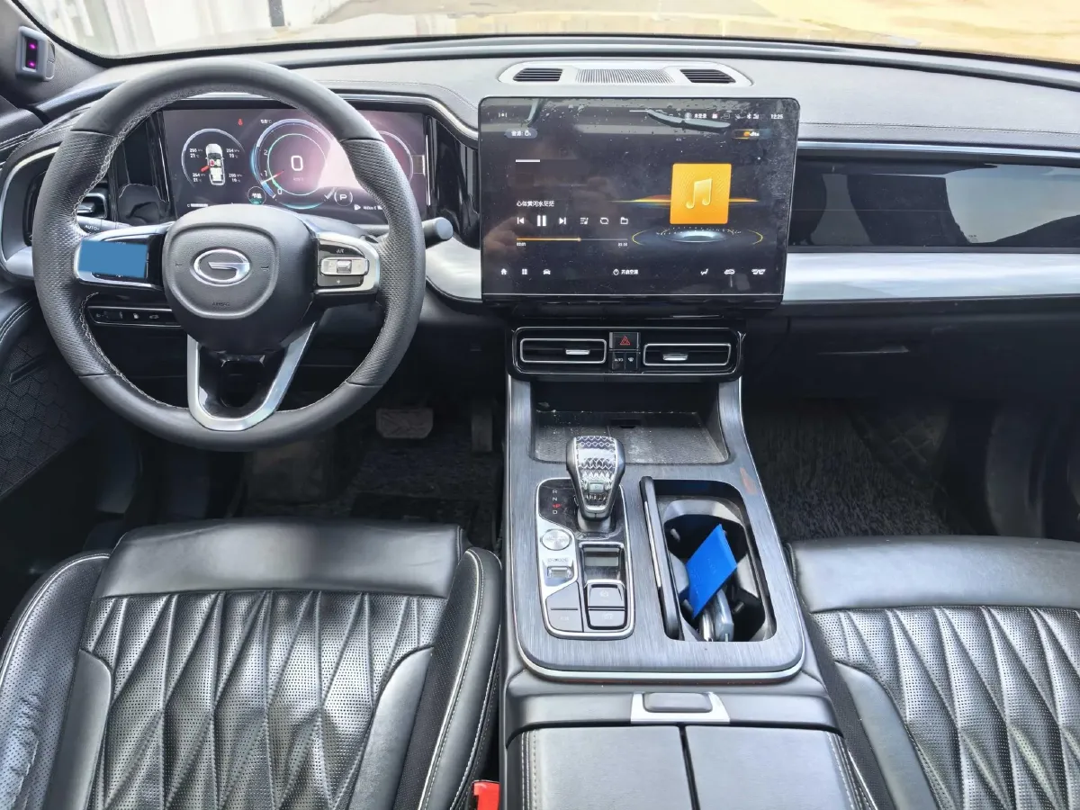 2022 GAC Trumpchi GS8 2.0T 252HP L4 8AT,autocango,china used car exporter,china ev exporter,chinese used car exporter,chinese used ev exporter