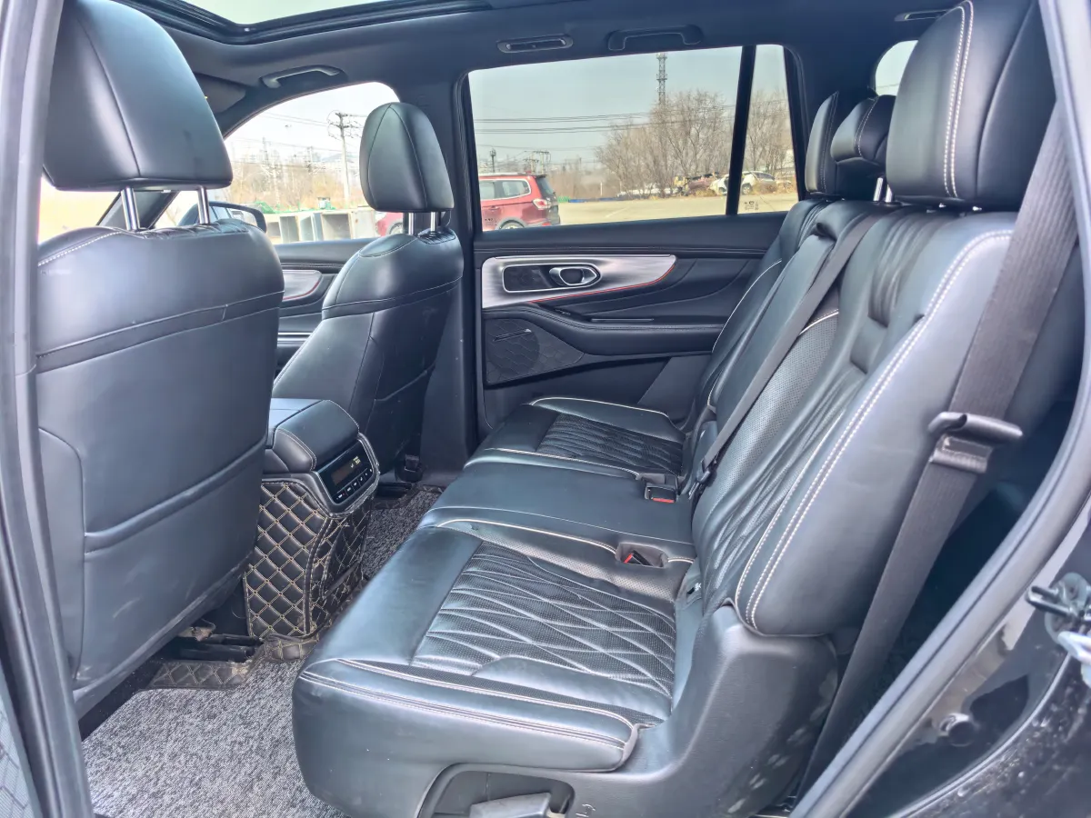 2022 GAC Trumpchi GS8 2.0T 252HP L4 8AT,autocango,china used car exporter,china ev exporter,chinese used car exporter,chinese used ev exporter