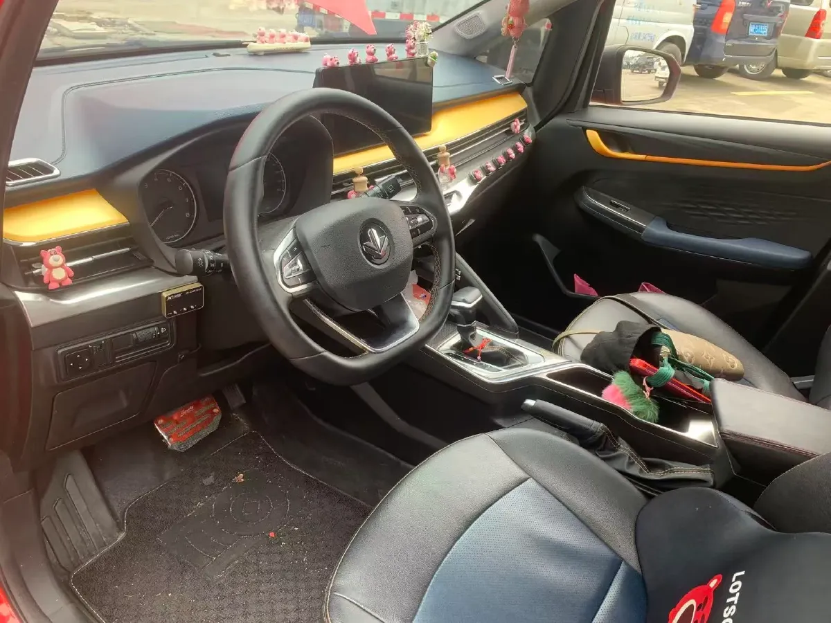 2022 Livan X3 PRO 1.5L 113HP L4 CVT,autocango,china used car exporter,china ev exporter,chinese used car exporter,chinese used ev exporter