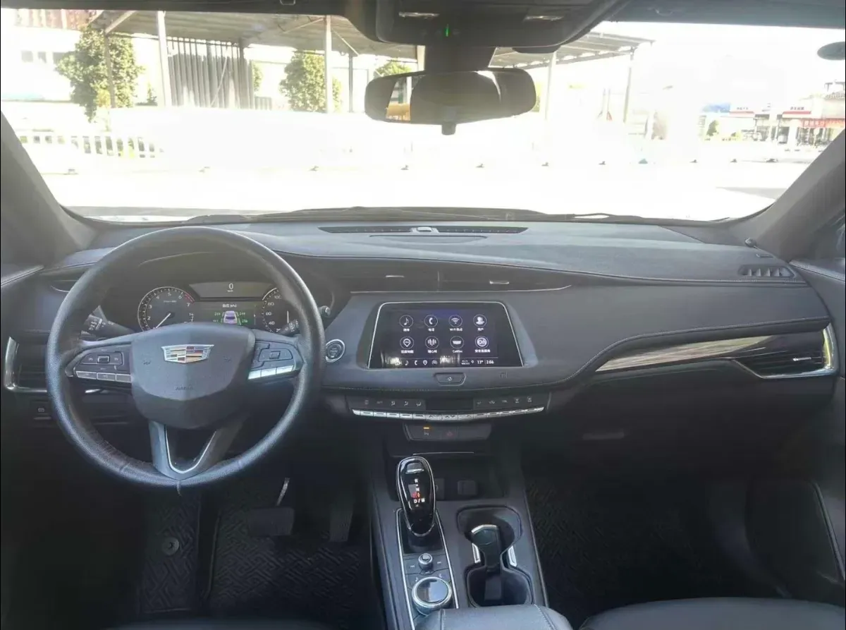 2021 Cadillac XT4 2.0T 237HP L4 9AT,autocango,china used car exporter,china ev exporter,chinese used car exporter,chinese used ev exporter