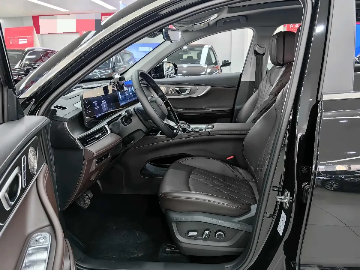 2024 Chery Tiggo 8 PRO 1.6T 197HP L4 7DCT,autocango,china used car exporter,china ev exporter,chinese used car exporter,chinese used ev exporter