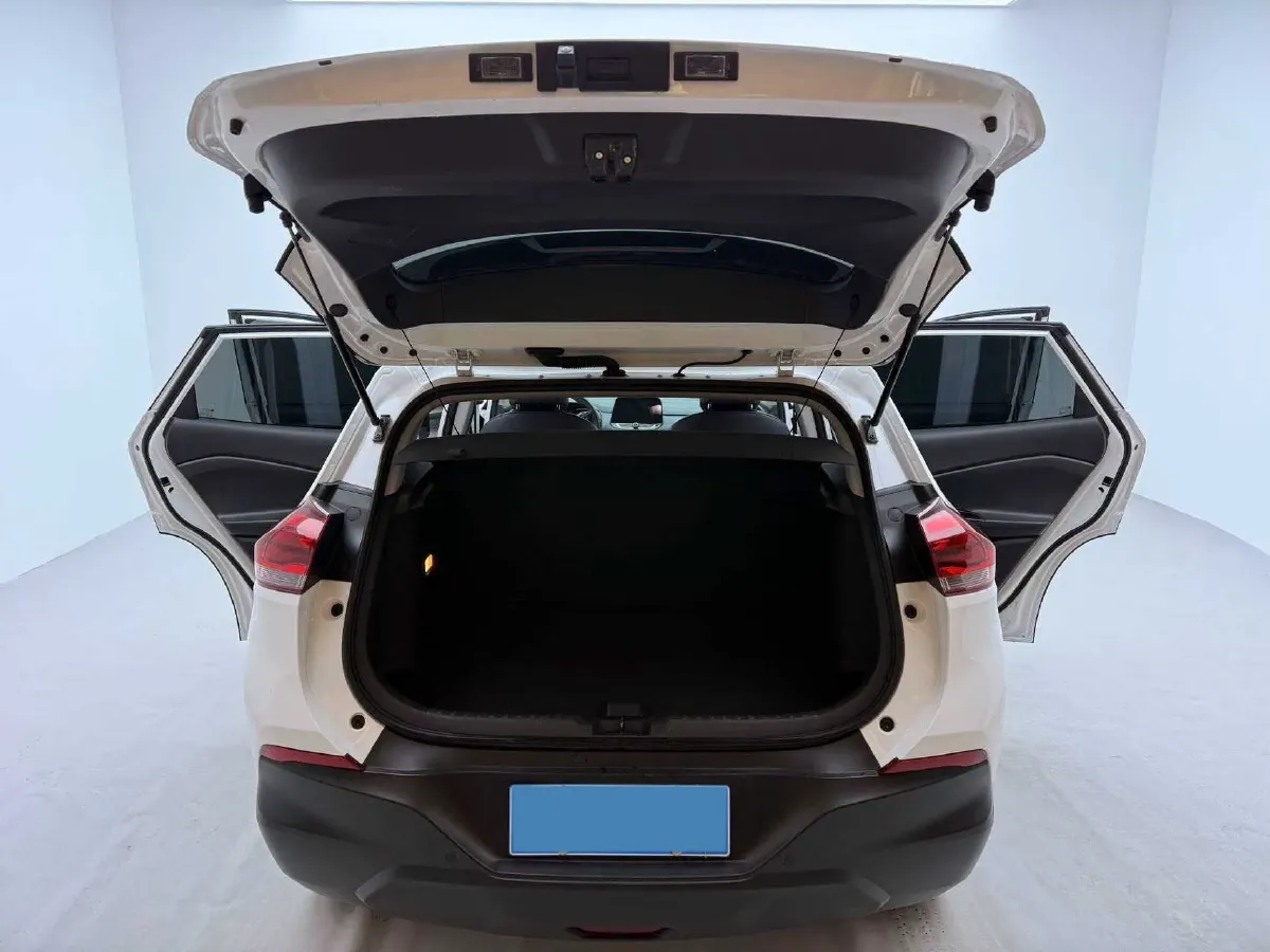 2021 Chevrolet Trax 1.0T 125HP L3 6AT,autocango,china used car exporter,china ev exporter,chinese used car exporter,chinese used ev exporter