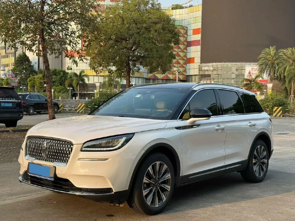 2022 Lincoln Corsair 2.0T 245HP L4 8AT,autocango,china used car exporter,china ev exporter,chinese used car exporter,chinese used ev exporter