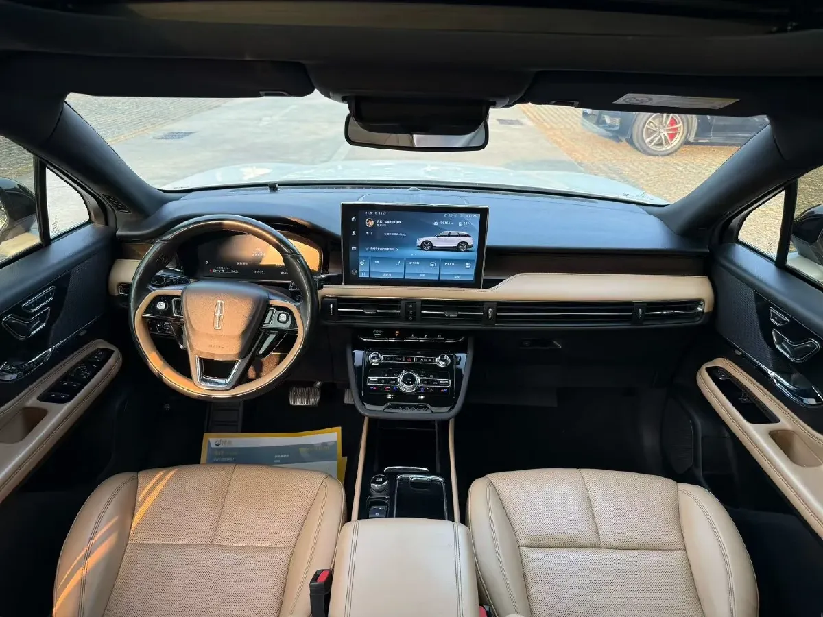 2022 Lincoln Corsair 2.0T 245HP L4 8AT,autocango,china used car exporter,china ev exporter,chinese used car exporter,chinese used ev exporter