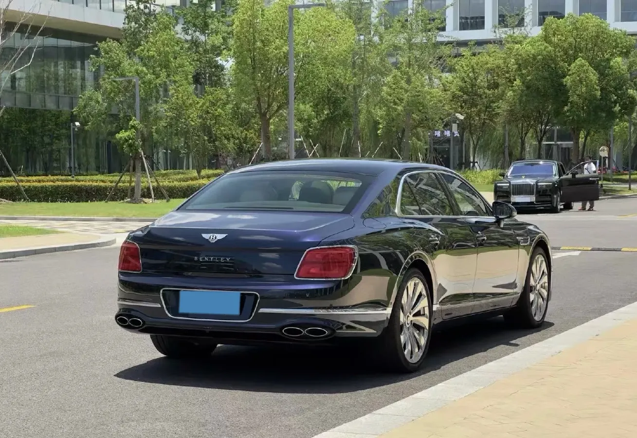 2021 Bentley Flying Spur 4.0T 550HP V8 8DCT,autocango,china used car exporter,china ev exporter,chinese used car exporter,chinese used ev exporter
