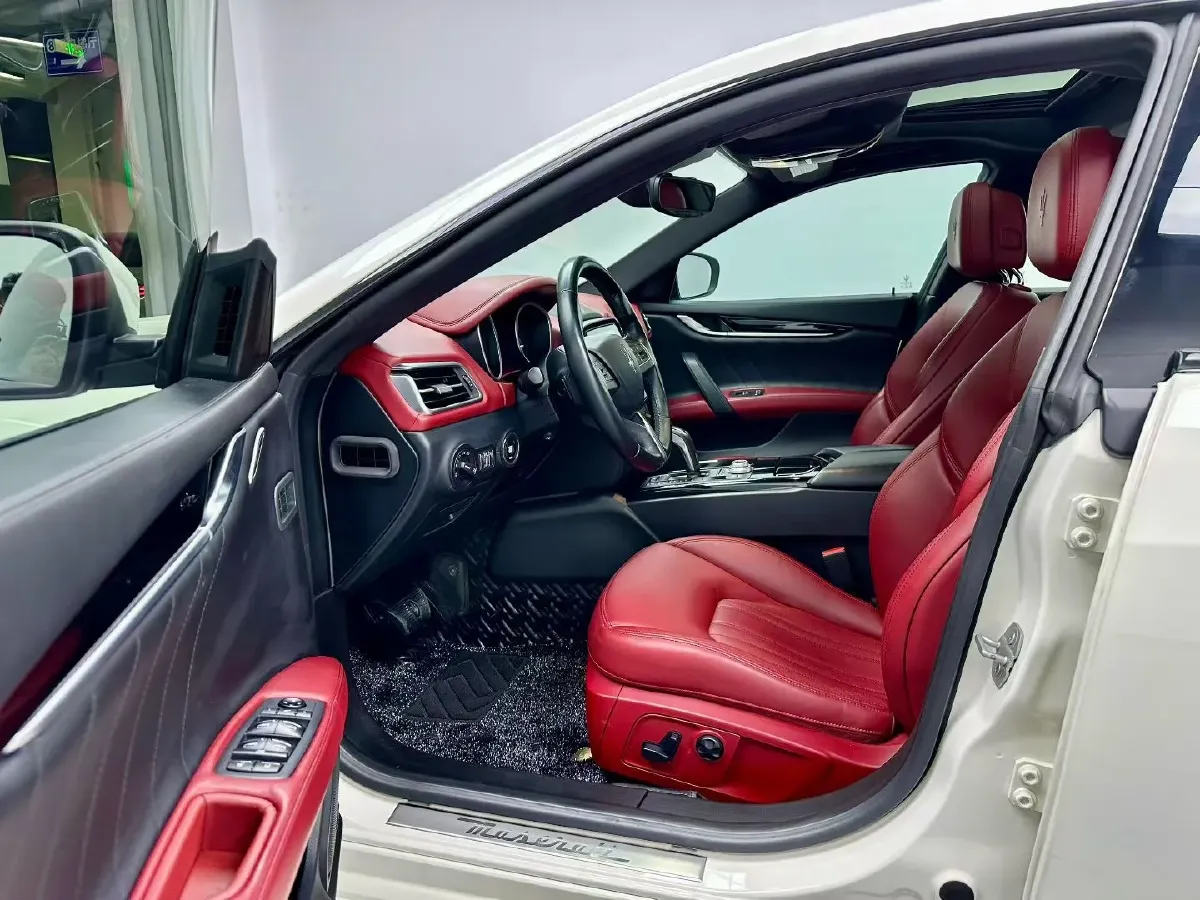 2019 Maserati Ghibli 3.0T 350HP V6 8AT,autocango,china used car exporter,china ev exporter,chinese used car exporter,chinese used ev exporter