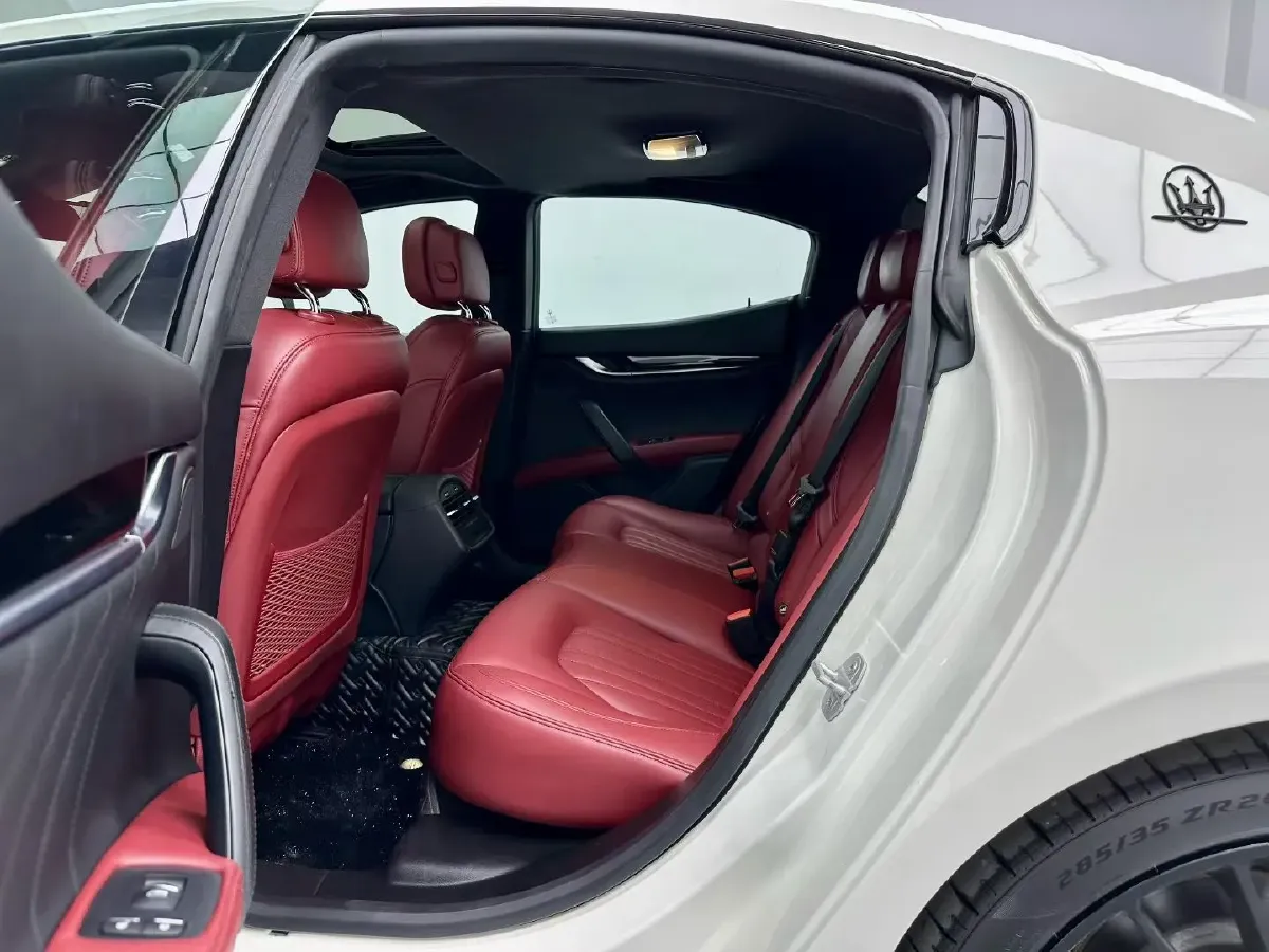 2019 Maserati Ghibli 3.0T 350HP V6 8AT,autocango,china used car exporter,china ev exporter,chinese used car exporter,chinese used ev exporter