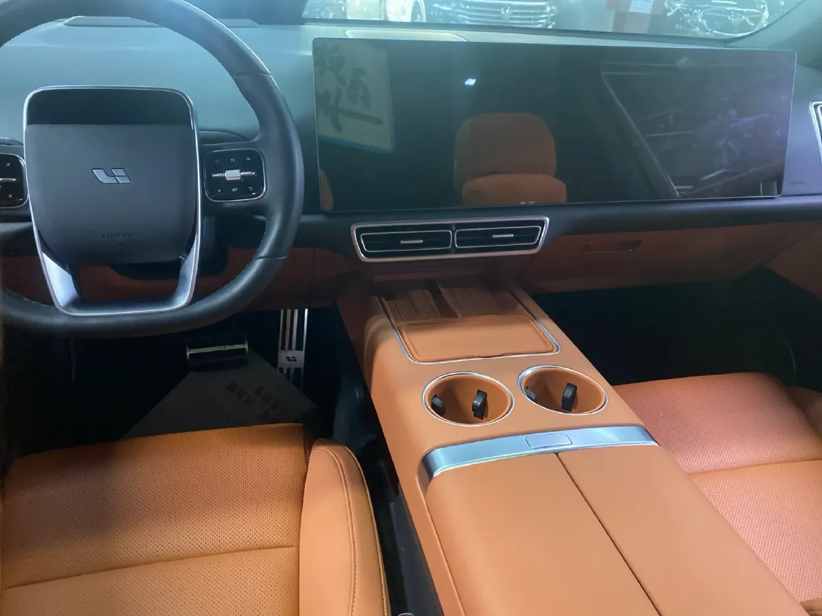 2023 Li L8 Range Extended 154HP REEV 40.9KWH,autocango,china used car exporter,china ev exporter,chinese used car exporter,chinese used ev exporter