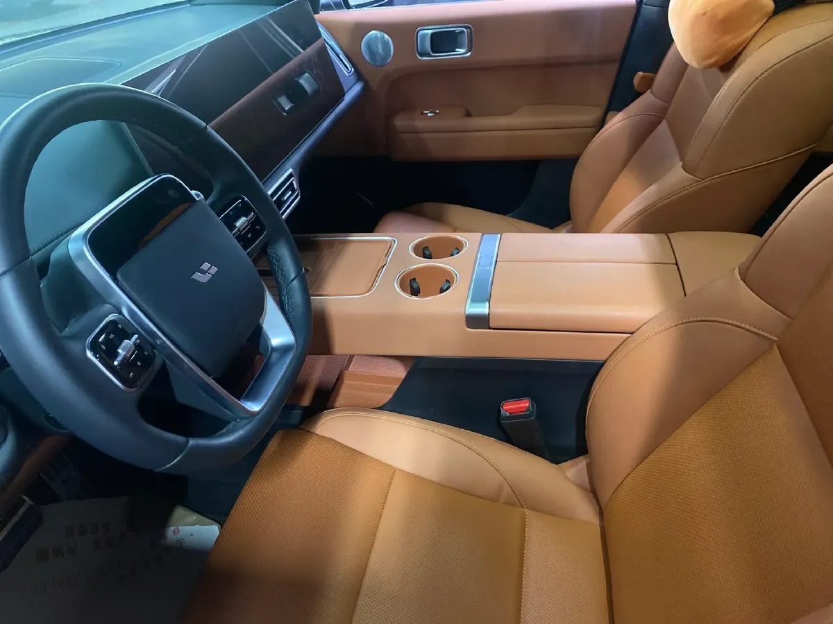 2023 Li L8 Range Extended 154HP REEV 40.9KWH,autocango,china used car exporter,china ev exporter,chinese used car exporter,chinese used ev exporter