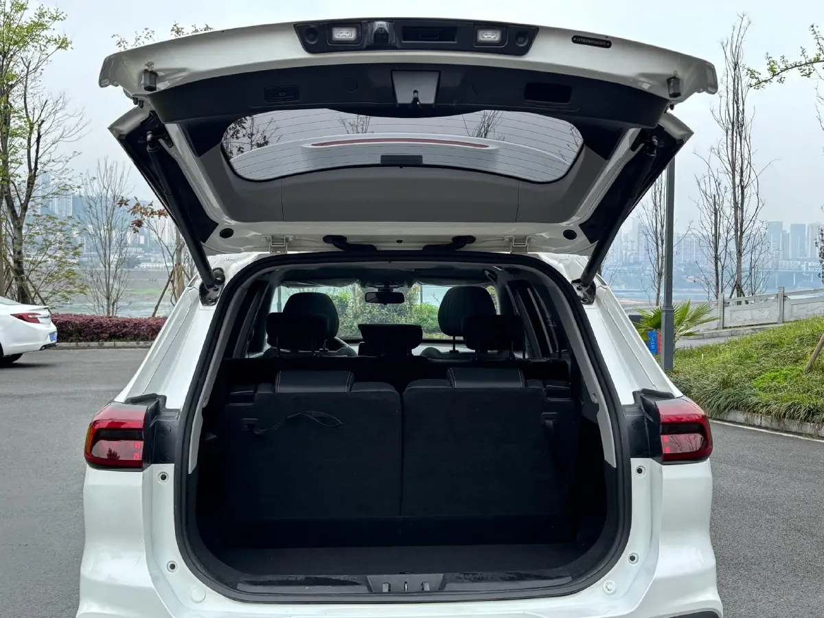 2024 Chery Tiggo 8 1.5T 156HP L4 6DCT,autocango,china used car exporter,china ev exporter,chinese used car exporter,chinese used ev exporter