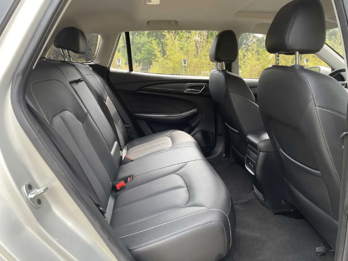 2019 Roewe Ei5 BEV 52.5KWH,autocango,china used car exporter,china ev exporter,chinese used car exporter,chinese used ev exporter