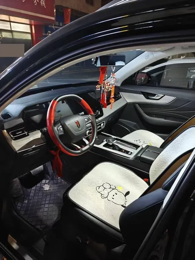 2025 HongQi HS5 2.0T 252HP L4 8AT,autocango,china used car exporter,china ev exporter,chinese used car exporter,chinese used ev exporter