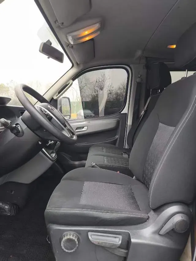 2021 MAXUS XinTu V80 2.0T 139HP L4 6MT,autocango,china used car exporter,china ev exporter,chinese used car exporter,chinese used ev exporter