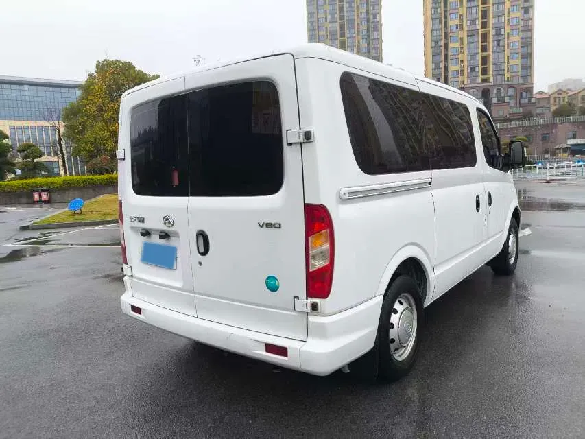 2021 MAXUS XinTu V80 2.0T 139HP L4 6MT,autocango,china used car exporter,china ev exporter,chinese used car exporter,chinese used ev exporter