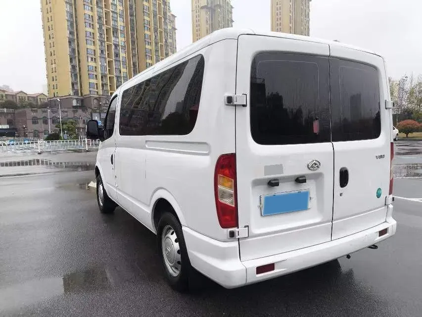 2021 MAXUS XinTu V80 2.0T 139HP L4 6MT,autocango,china used car exporter,china ev exporter,chinese used car exporter,chinese used ev exporter
