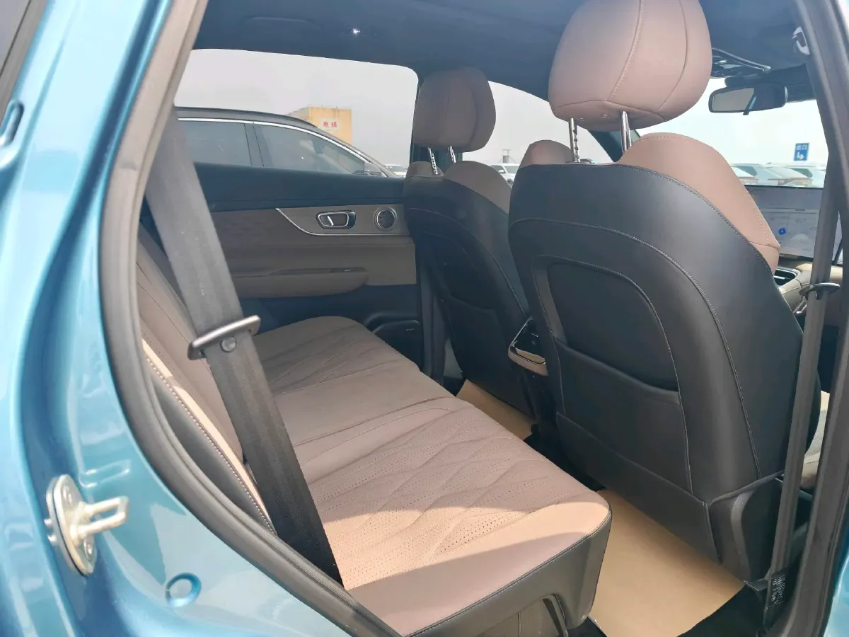 2025 Chery Tiggo8 PLUS C-DM 1.5T 156HP L4 1DHT PHEV,autocango,china used car exporter,china ev exporter,chinese used car exporter,chinese used ev exporter