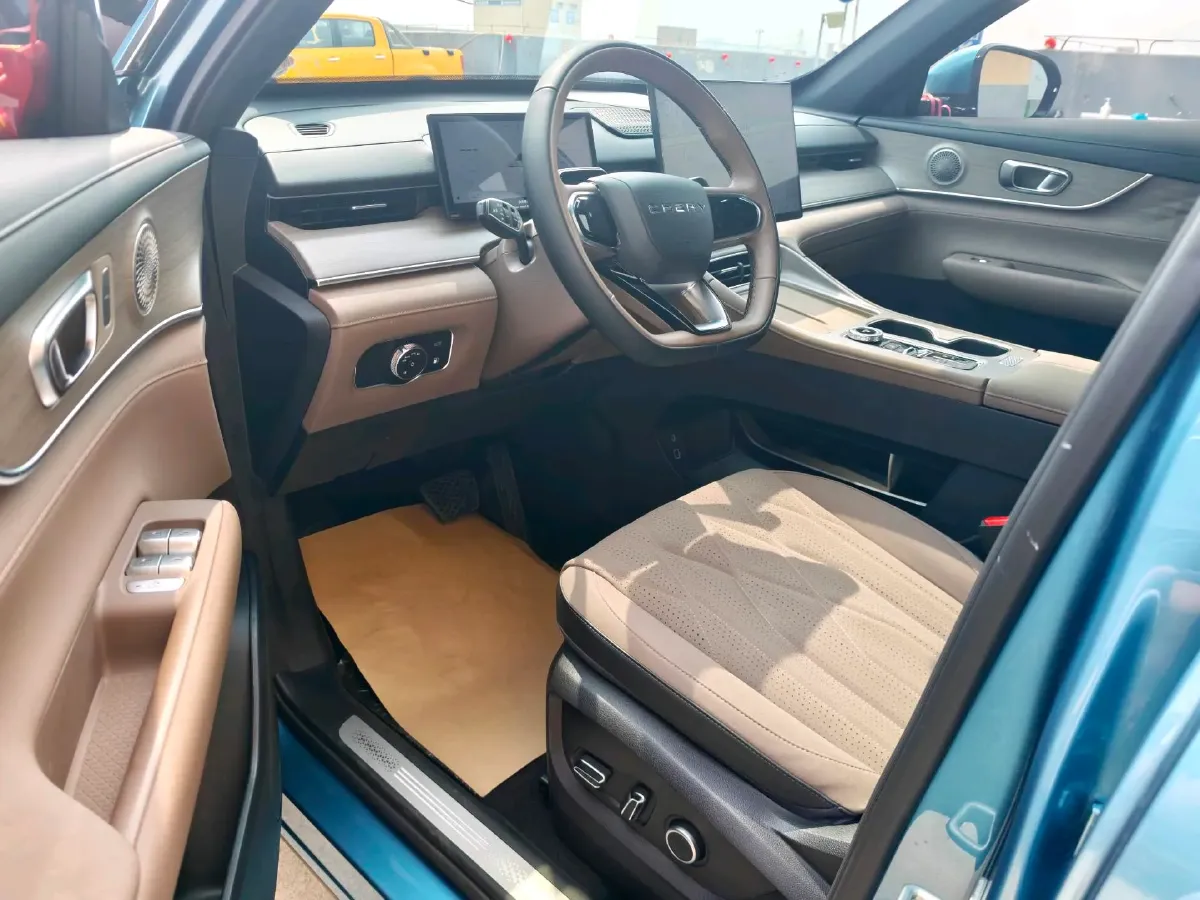 2025 Chery Tiggo8 PLUS C-DM 1.5T 156HP L4 1DHT PHEV,autocango,china used car exporter,china ev exporter,chinese used car exporter,chinese used ev exporter