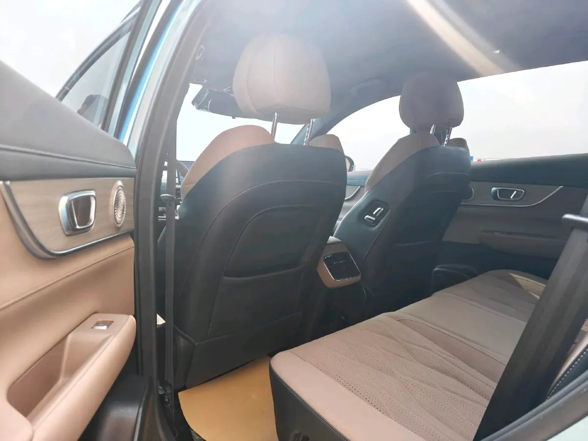 2025 Chery Tiggo8 PLUS C-DM 1.5T 156HP L4 1DHT PHEV,autocango,china used car exporter,china ev exporter,chinese used car exporter,chinese used ev exporter