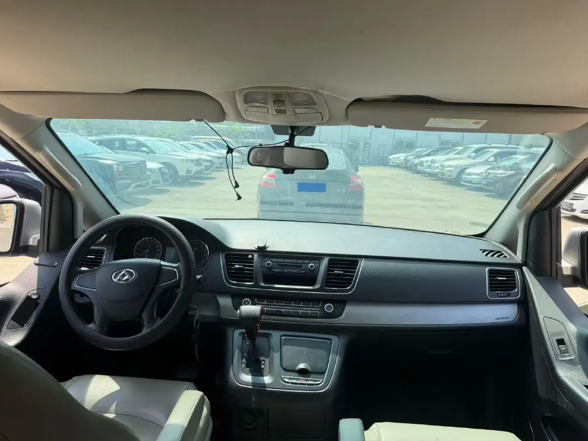 2016 MAXUS G10 2.0T 224HP L4 6AT,autocango,china used car exporter,china ev exporter,chinese used car exporter,chinese used ev exporter