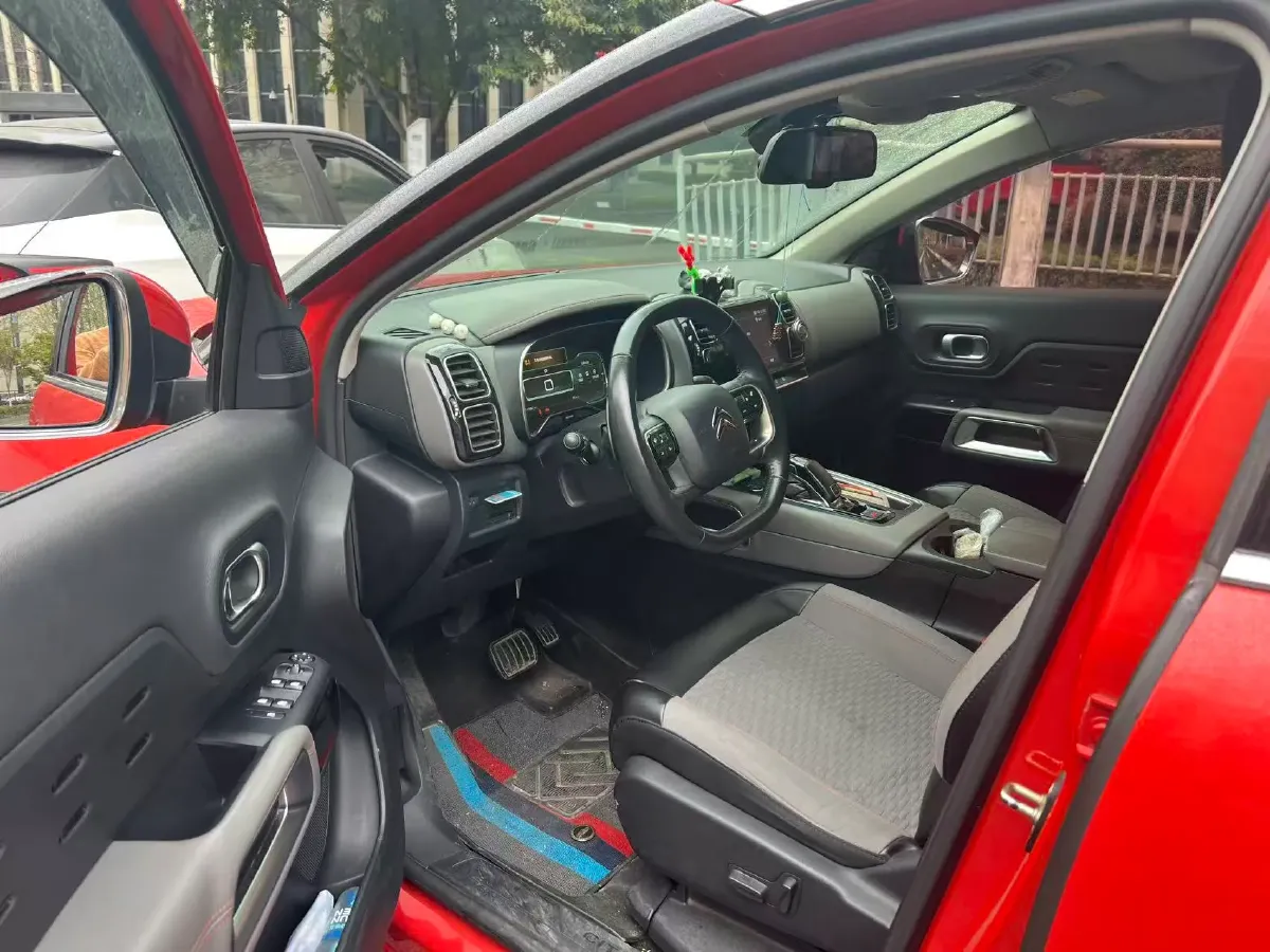 2018 Citroen C5 Aircross 1.6T 167HP L4 6AT,autocango,china used car exporter,china ev exporter,chinese used car exporter,chinese used ev exporter