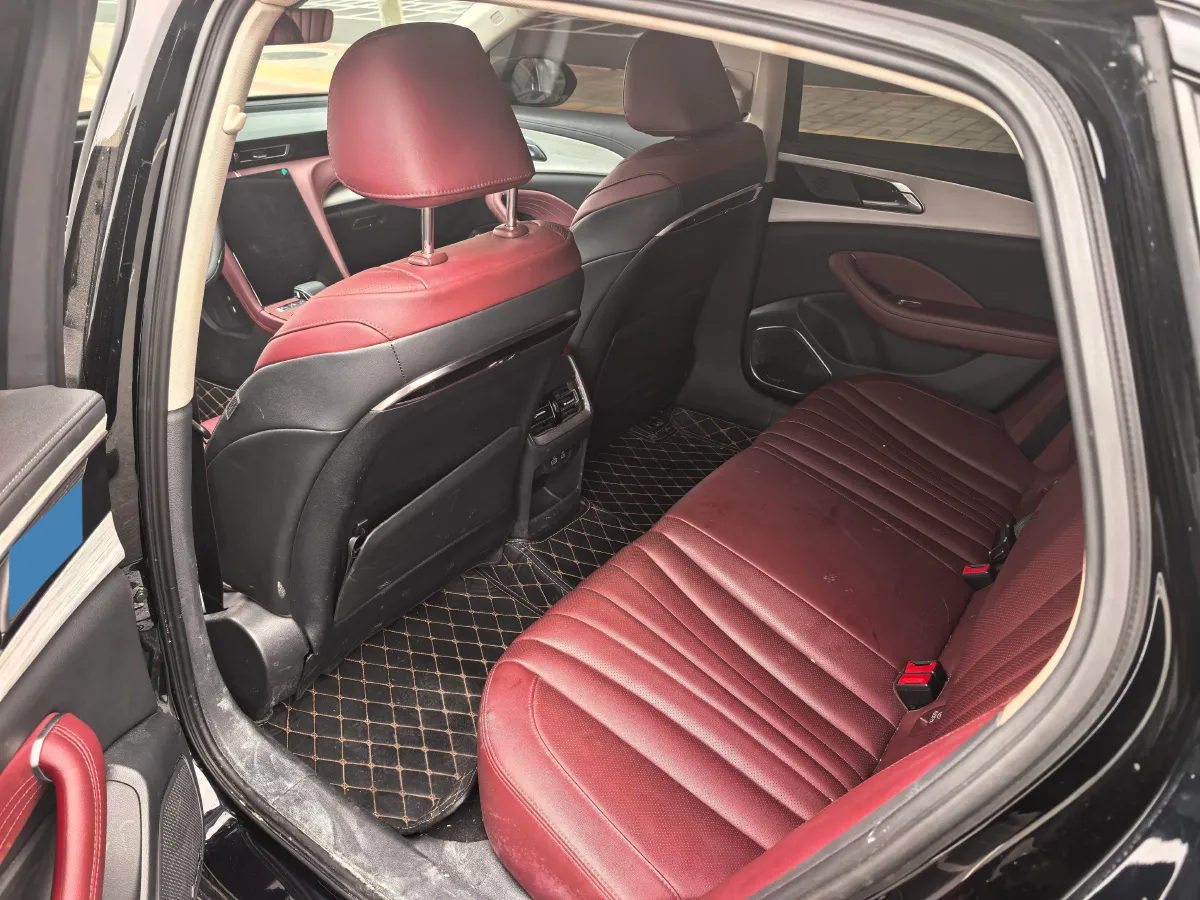 2025 HongQi H5 2.0T 224HP L4 8AT,autocango,china used car exporter,china ev exporter,chinese used car exporter,chinese used ev exporter