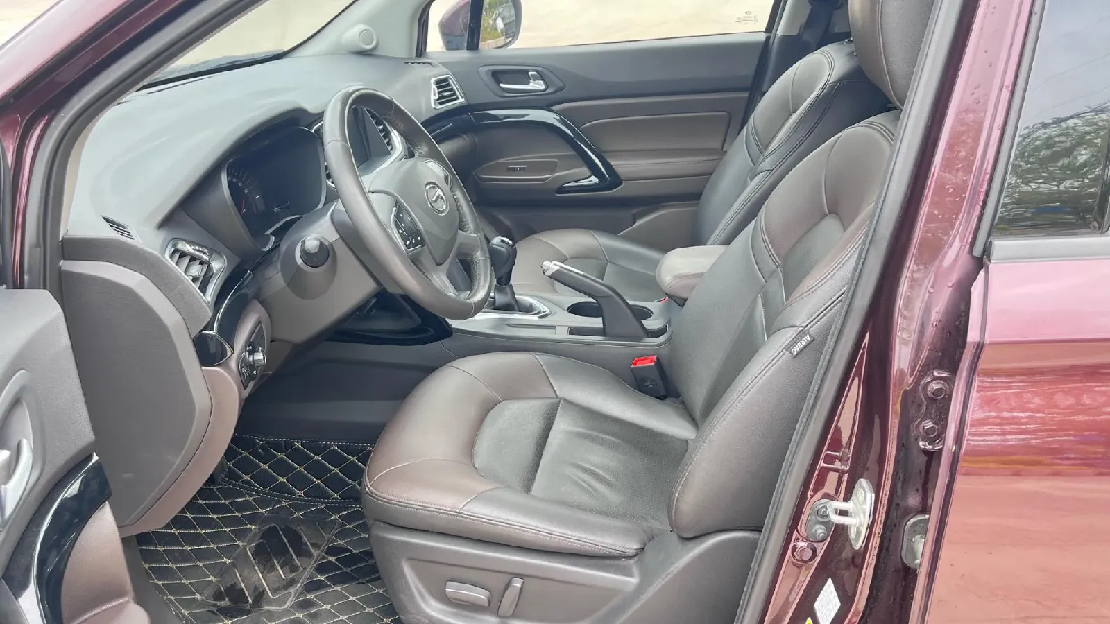 2017 GAC Trumpchi GS4 1.5T 152HP L4 5MT,autocango,china used car exporter,china ev exporter,chinese used car exporter,chinese used ev exporter