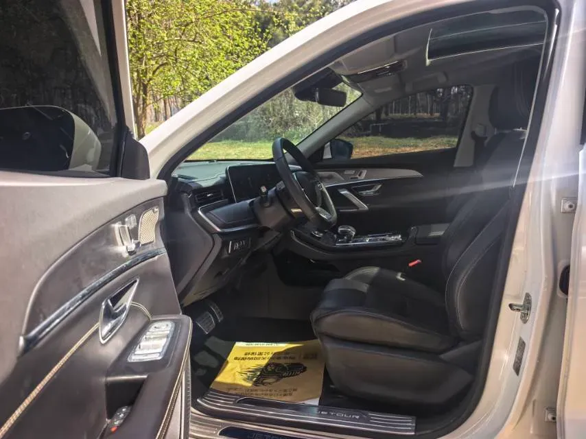 2021 Jetour X70 1.6T 197HP L4 7DCT,autocango,china used car exporter,china ev exporter,chinese used car exporter,chinese used ev exporter