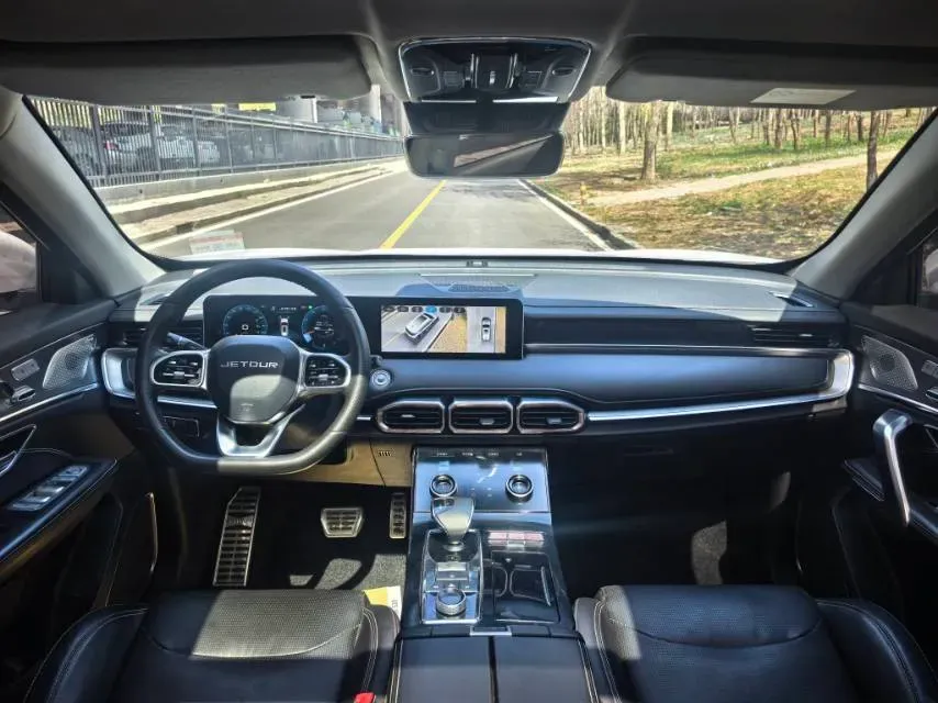 2021 Jetour X70 1.6T 197HP L4 7DCT,autocango,china used car exporter,china ev exporter,chinese used car exporter,chinese used ev exporter