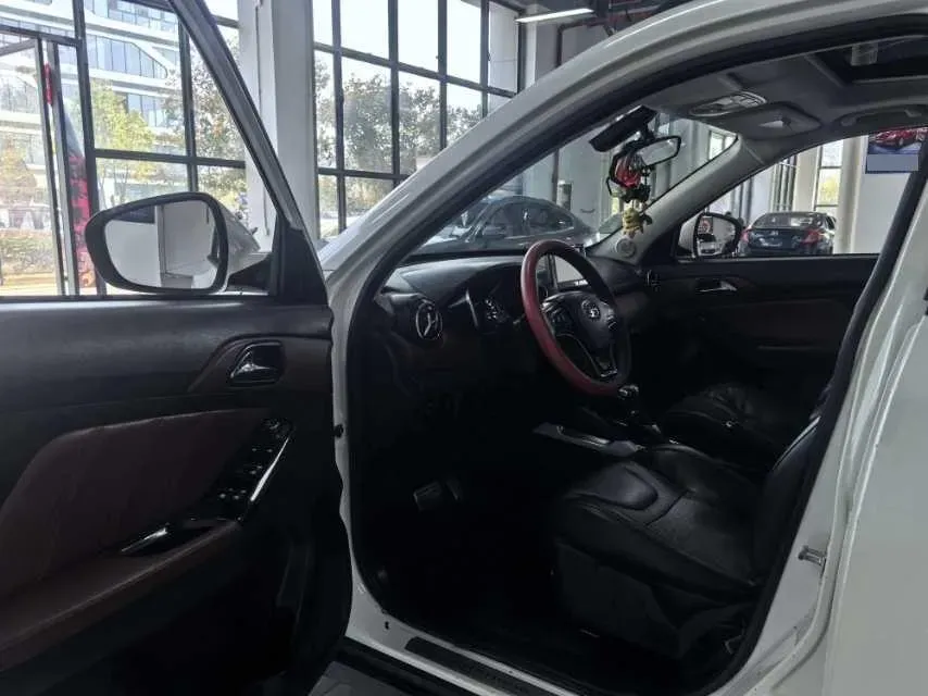 2016 BAIC ChangHe Q35 1.5L 116HP L4 4AT,autocango,china used car exporter,china ev exporter,chinese used car exporter,chinese used ev exporter