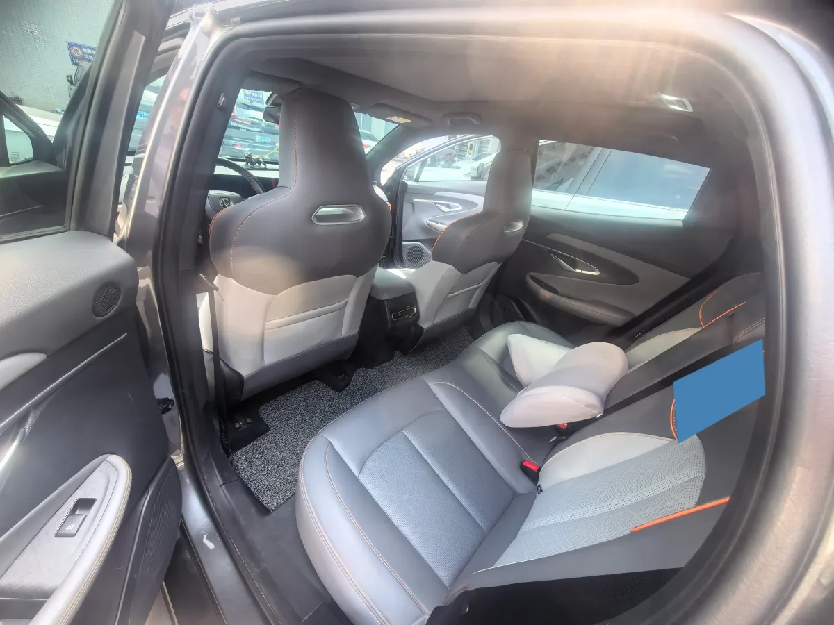 2022 ChangAn UNI-T 1.5T 188HP L4 7DCT,autocango,china used car exporter,china ev exporter,chinese used car exporter,chinese used ev exporter