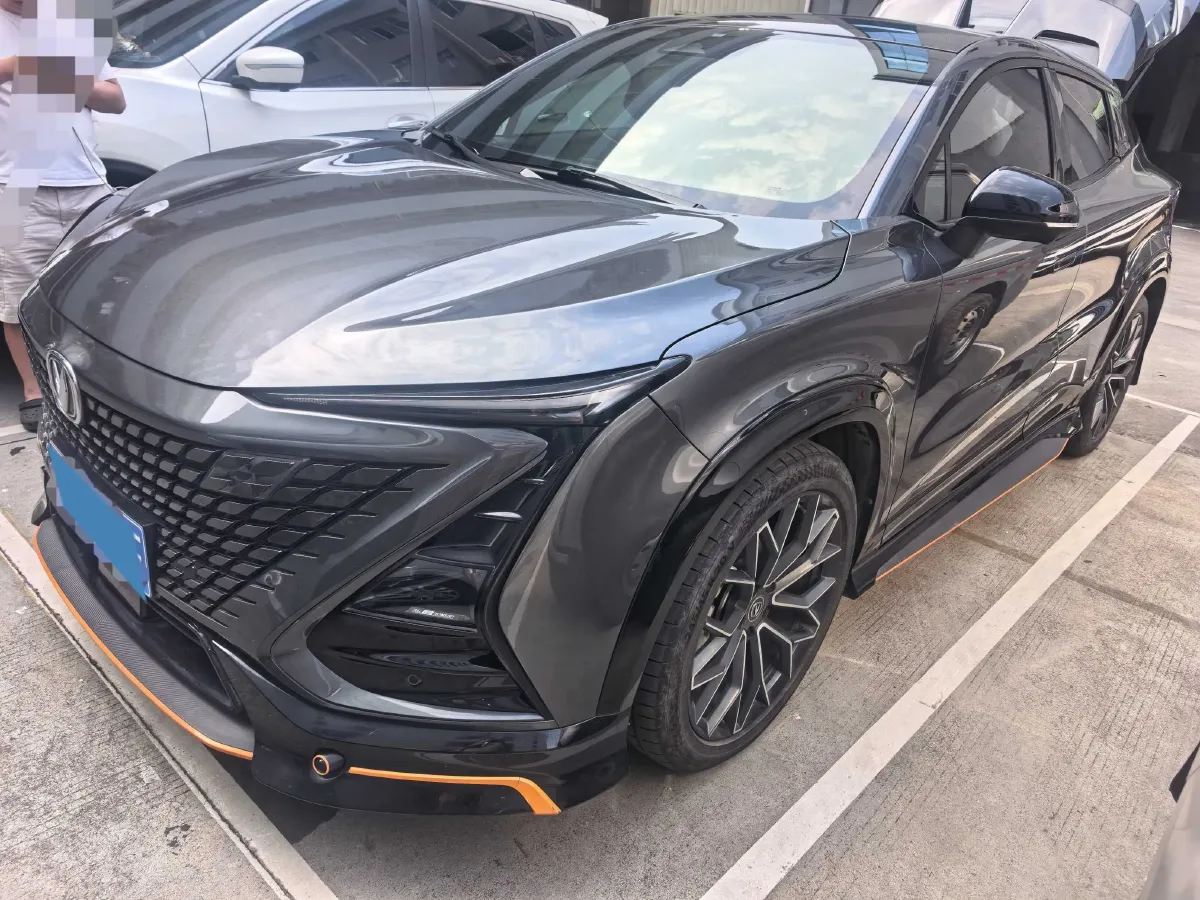 2022 ChangAn UNI-T 1.5T 188HP L4 7DCT,autocango,china used car exporter,china ev exporter,chinese used car exporter,chinese used ev exporter