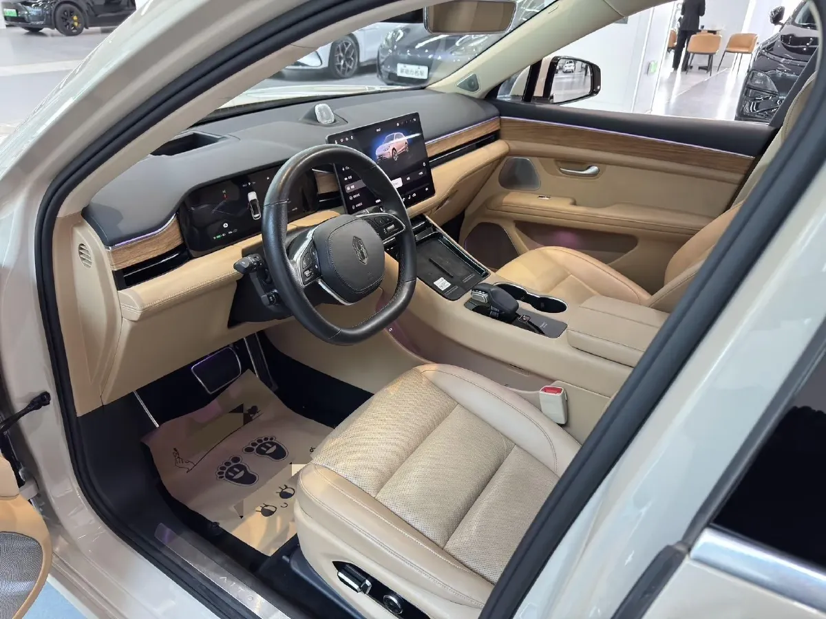 2022 Lincoln Corsair 2.0T 245HP L4 8AT,autocango,china used car exporter,china ev exporter,chinese used car exporter,chinese used ev exporter