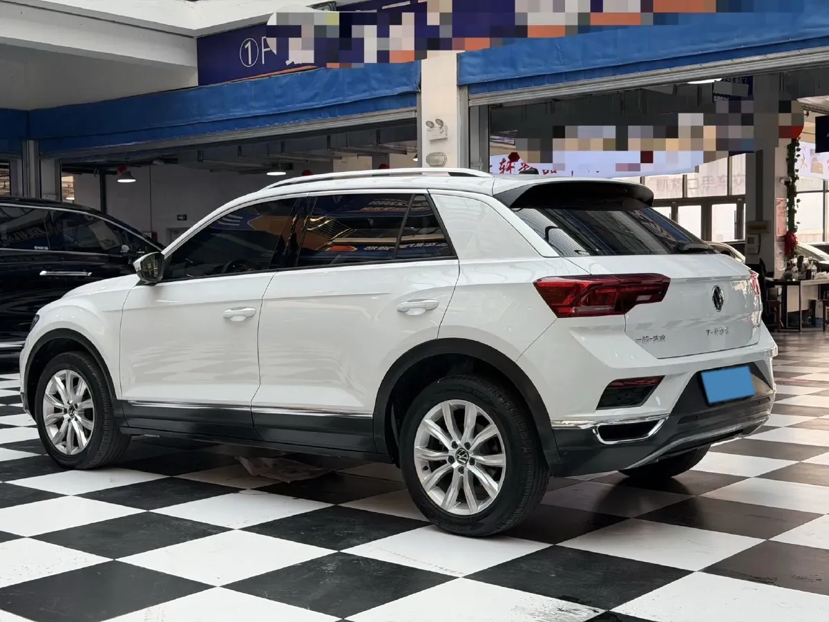 2022 Volkswagen T-Roc 1.4T 150HP L4 7DCT,autocango,china used car exporter,china ev exporter,chinese used car exporter,chinese used ev exporter