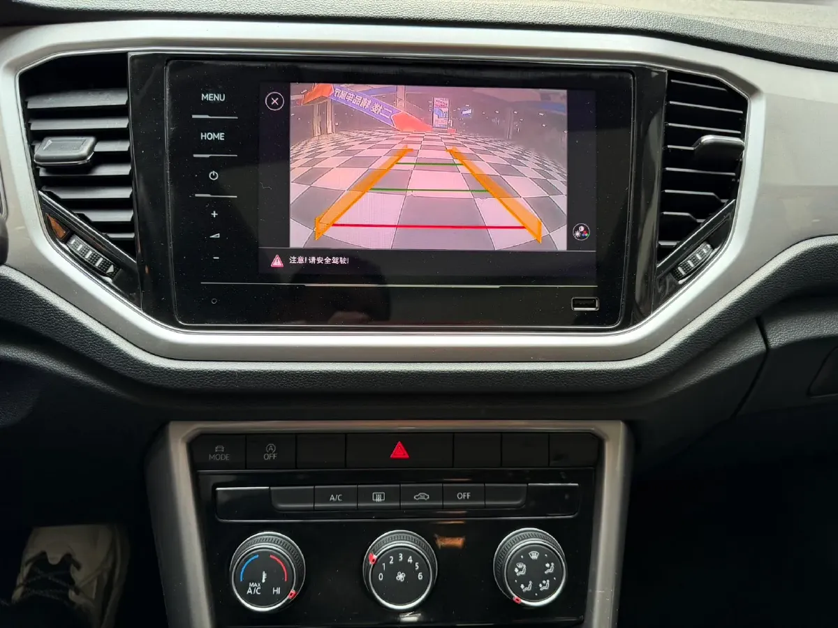 2022 Volkswagen T-Roc 1.4T 150HP L4 7DCT,autocango,china used car exporter,china ev exporter,chinese used car exporter,chinese used ev exporter