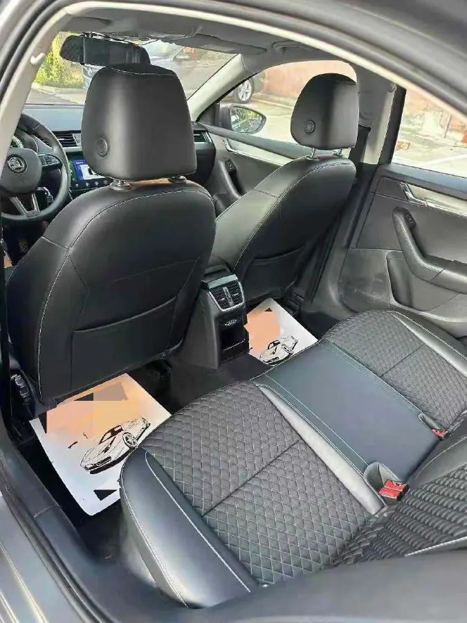 2019 Skoda Octavia 1.2T 116HP L4 7DCT,autocango,china used car exporter,china ev exporter,chinese used car exporter,chinese used ev exporter