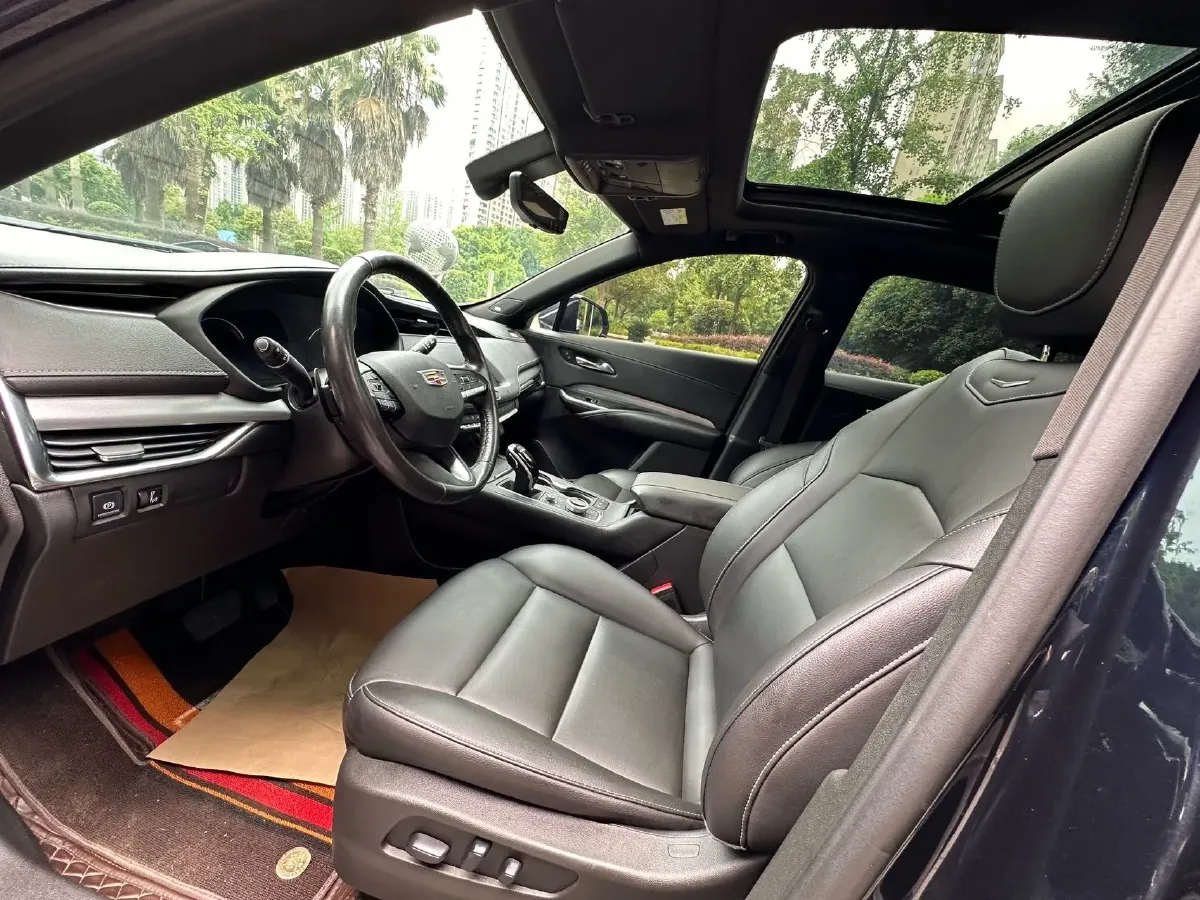 2020 Cadillac XT4 2.0T 237HP L4 9AT,autocango,china used car exporter,china ev exporter,chinese used car exporter,chinese used ev exporter