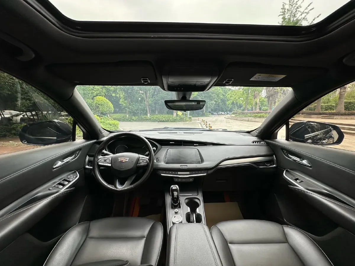 2020 Cadillac XT4 2.0T 237HP L4 9AT,autocango,china used car exporter,china ev exporter,chinese used car exporter,chinese used ev exporter