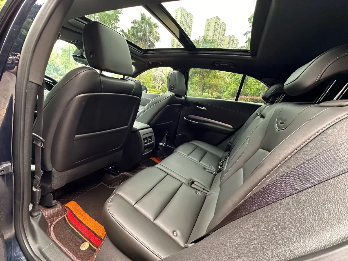 2020 Cadillac XT4 2.0T 237HP L4 9AT,autocango,china used car exporter,china ev exporter,chinese used car exporter,chinese used ev exporter