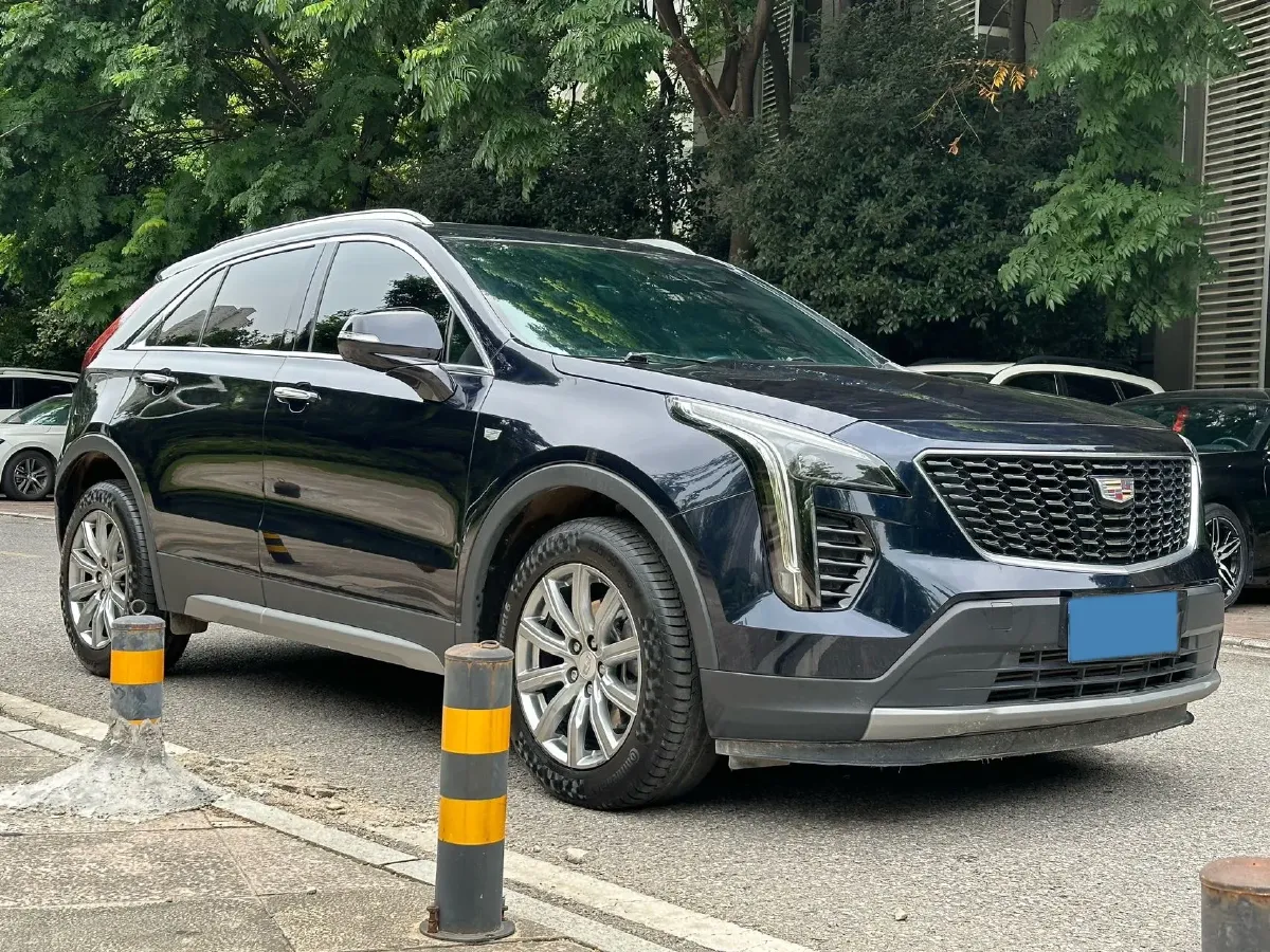 2020 Cadillac XT4 2.0T 237HP L4 9AT,autocango,china used car exporter,china ev exporter,chinese used car exporter,chinese used ev exporter