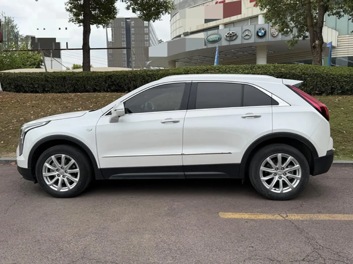 2020 Cadillac XT4 2.0T 241HP L4 9AT,autocango,china used car exporter,china ev exporter,chinese used car exporter,chinese used ev exporter